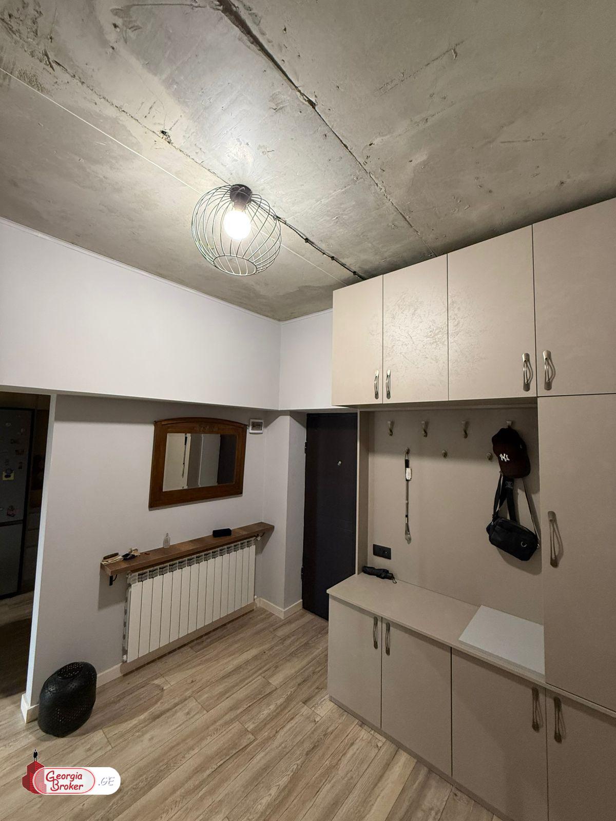 nearly repaired 3-room apartment for sale